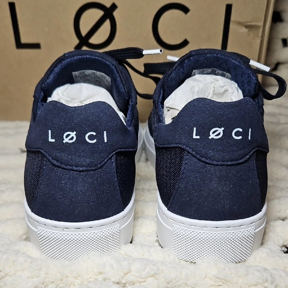 LØCI Fashion Navy Sneakers with Logo